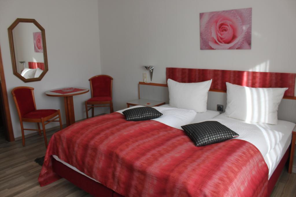 Berghotel Waidmannsheil Battenberg  Dış mekan fotoğraf